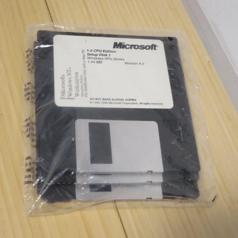 Microsoft Windows NT Workstation‎ 4.0 SP5 CD-ROM, 3.5 Floppies, Manual & COA 04